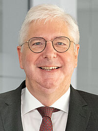 Volker Maute, Vice President, Richard Wolf